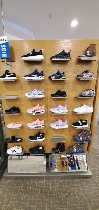 Macy's 0