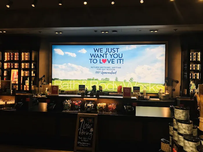 Bath & Body Works 4