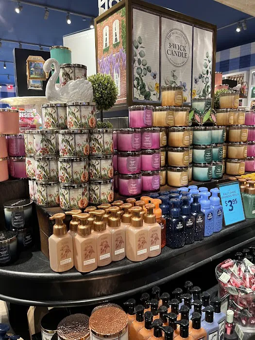 Bath & Body Works 6