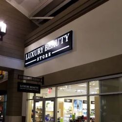 Luxury Beauty Store ico