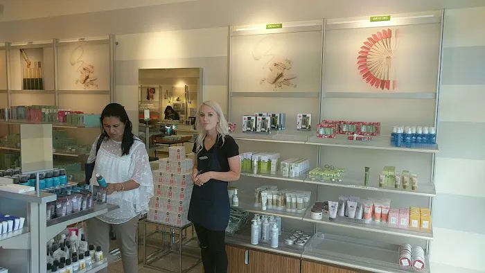 The Cosmetics Company Store 8