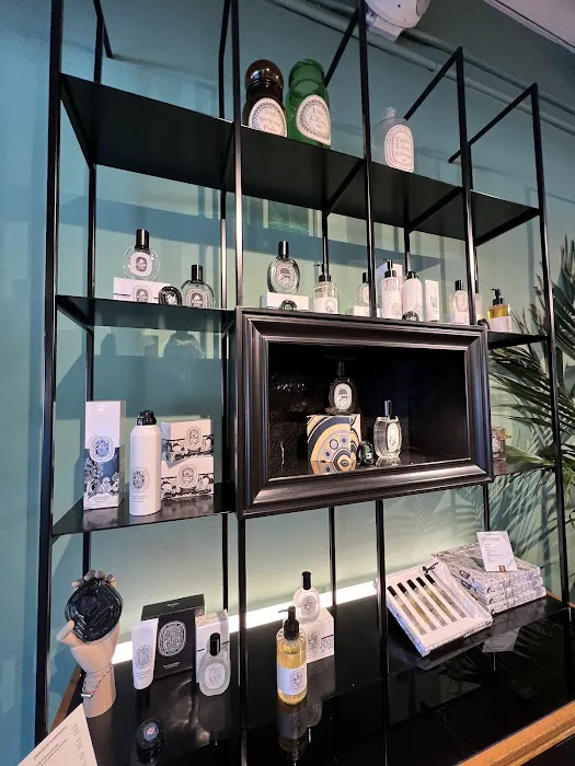 Diptyque Town and Country Village 3