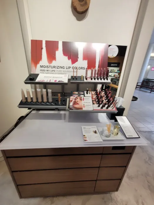 Aveda Store 3