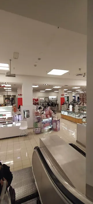 Macy's 9