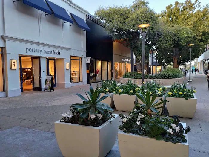 STANFORD SHOPPING CENTER, CA 0