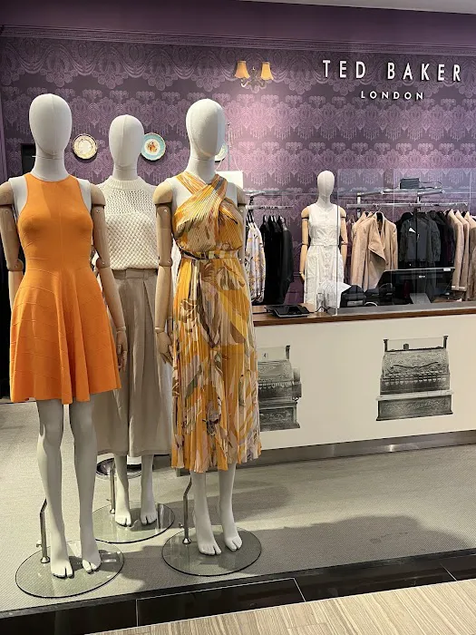Bloomingdale's 1