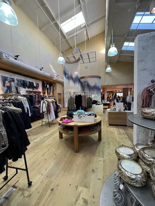 Anthropologie 6