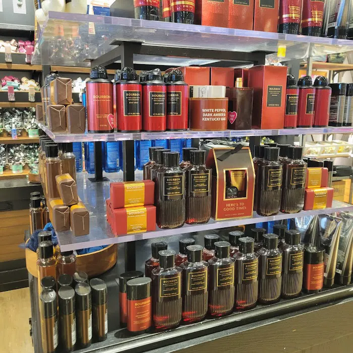 Bath & Body Works 4