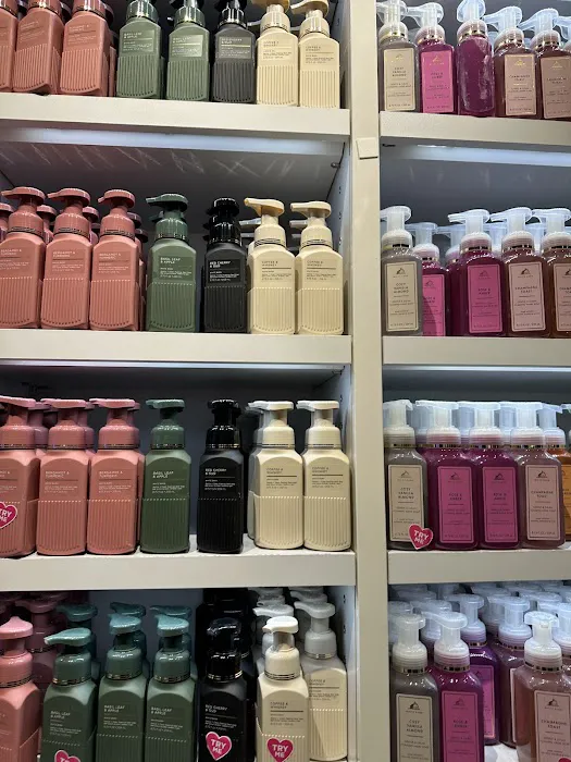 Bath & Body Works 8
