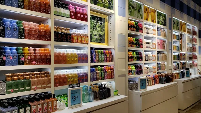 Bath & Body Works 9