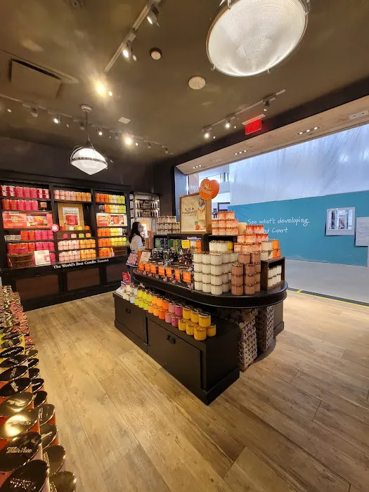 Bath & Body Works 4