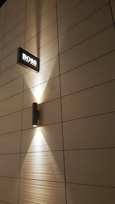 BOSS Store 9
