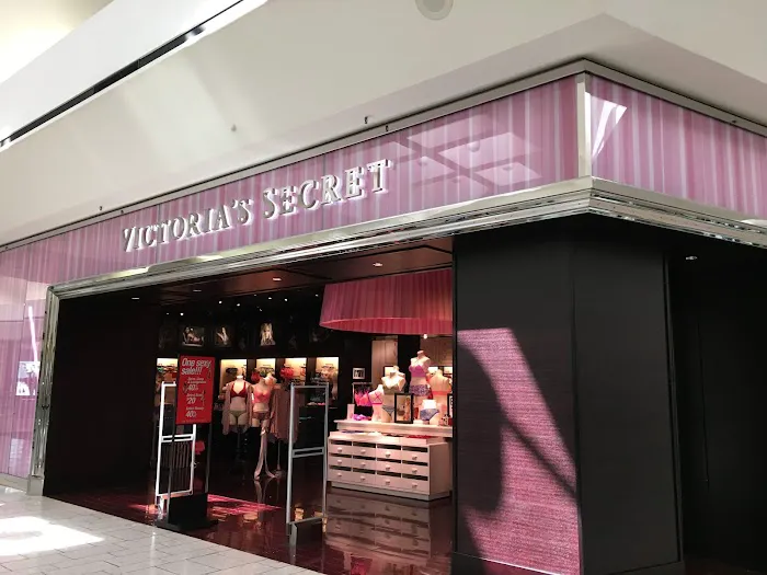 Victoria's Secret 0