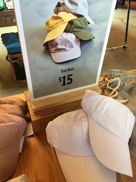 Urban Outfitters 0