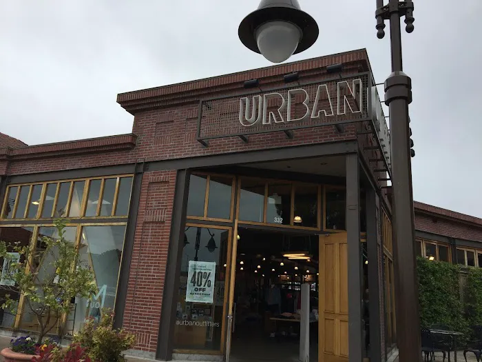Urban Outfitters 4