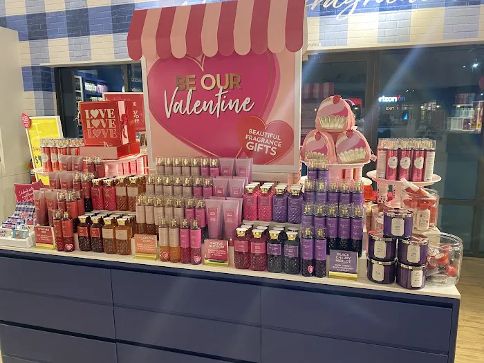 Bath & Body Works 6