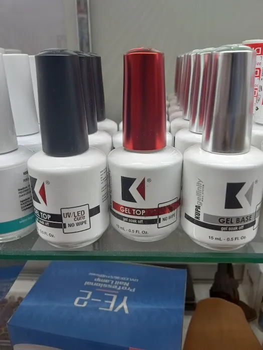 Esmeralda’s Beauty Supplies 1