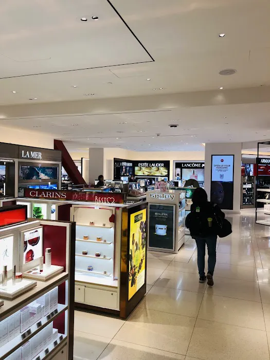 DFS San Francisco International Airport 3