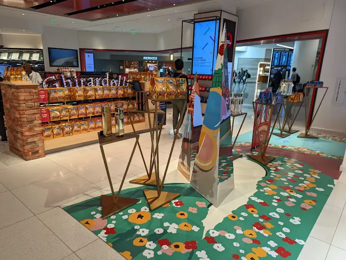 DFS San Francisco International Airport 6