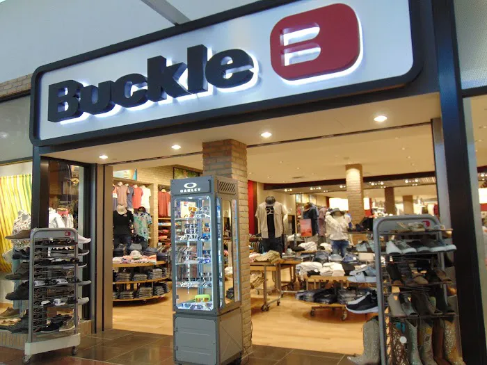Buckle 1