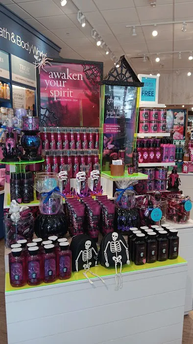 Bath & Body Works 4
