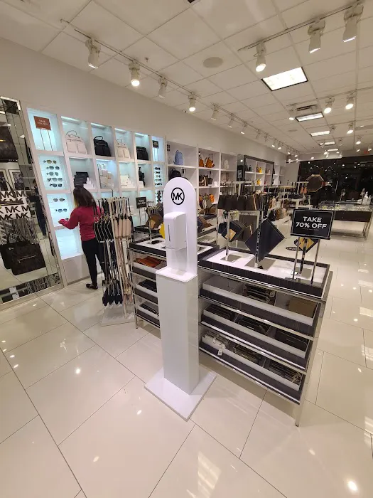 Michael Kors Outlet 7