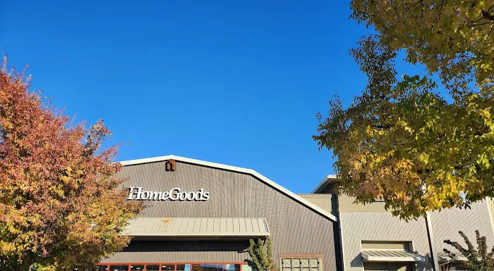 Marshalls & HomeGoods 2