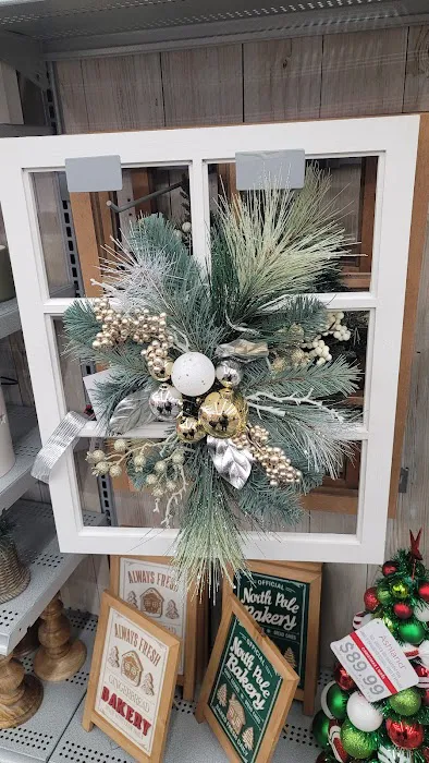 Marshalls & HomeGoods 8