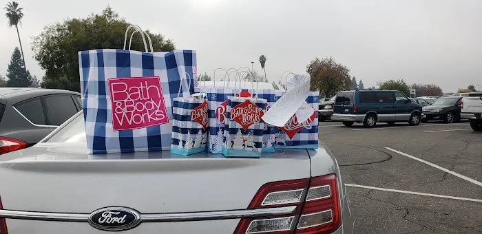 Bath & Body Works 1