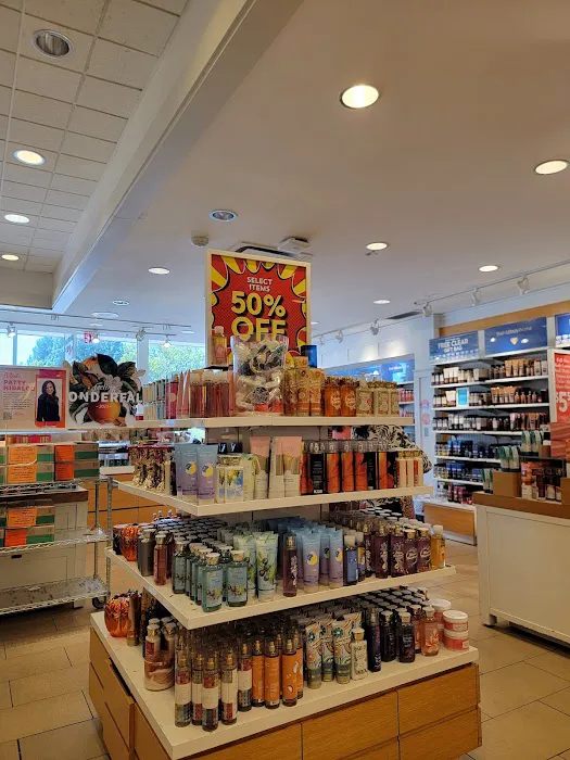 Bath & Body Works 1