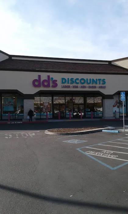 dd's DISCOUNTS 7