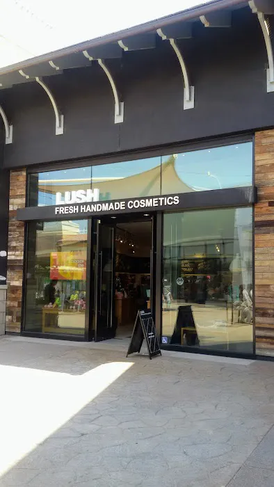 Ulta Beauty 0