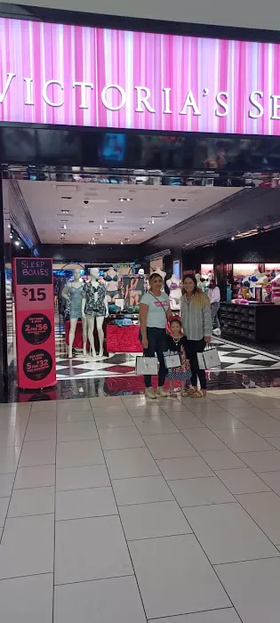 Victoria's Secret & PINK by Victoria's Secret 0