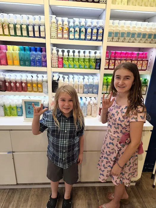 Bath & Body Works 1