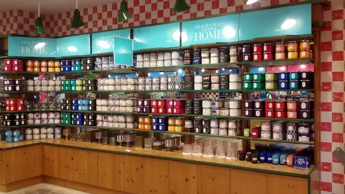 Bath & Body Works 4