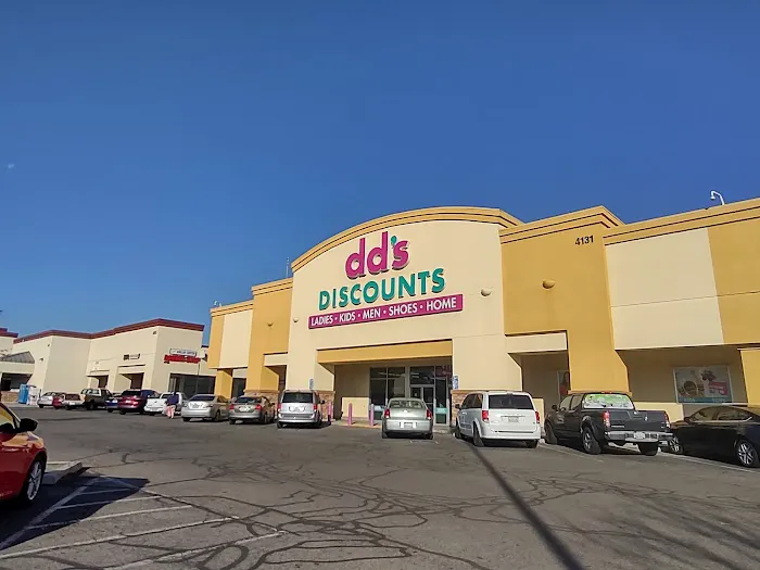 dd's DISCOUNTS 1