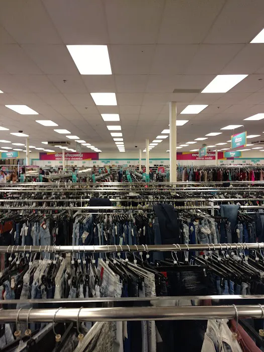 dd's DISCOUNTS 3