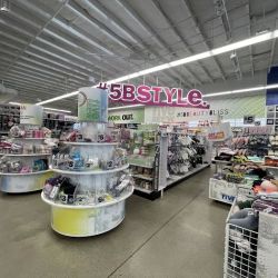 Five Below ico