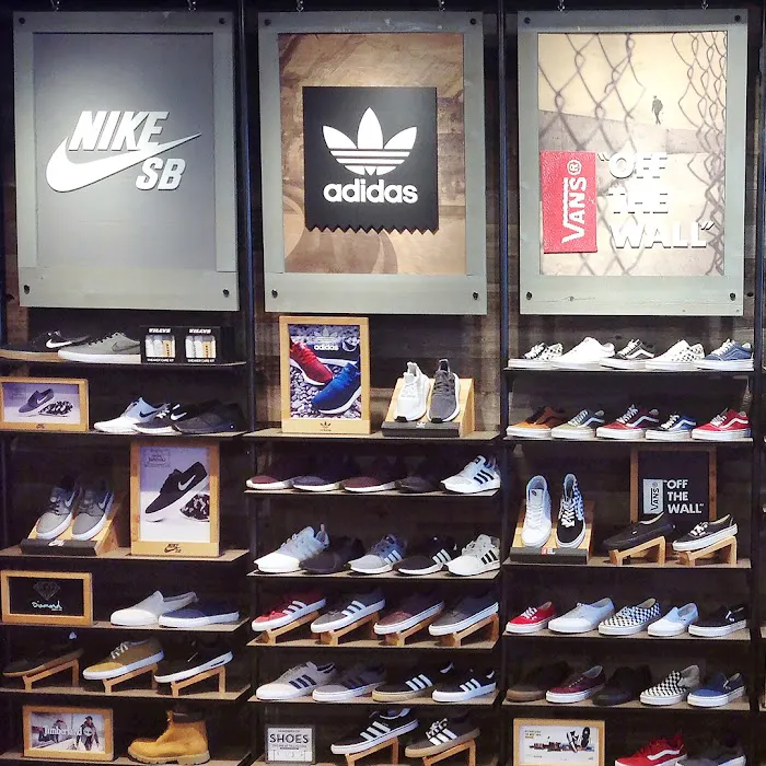 Tillys 9