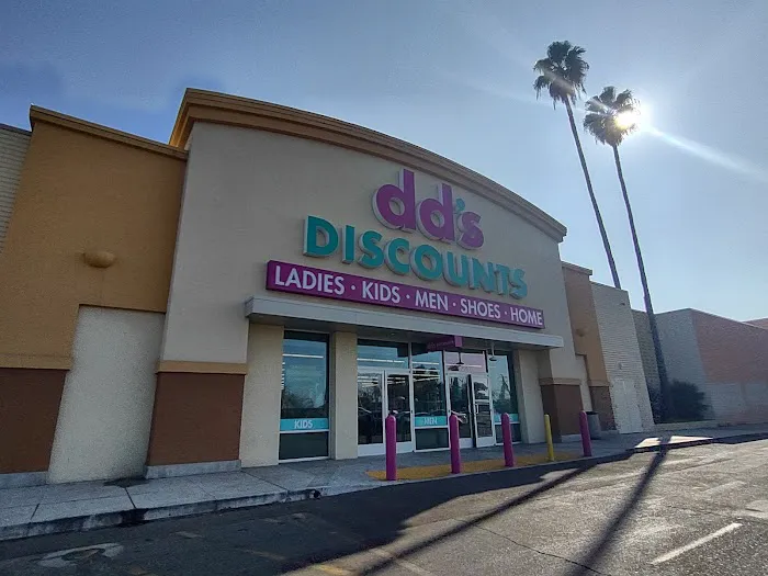 dd's DISCOUNTS 3