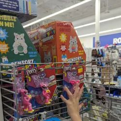 Five Below ico