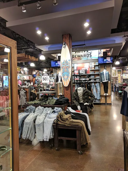 Tillys 3