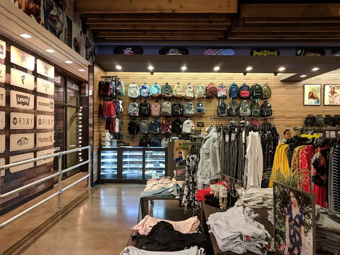 Tillys 4