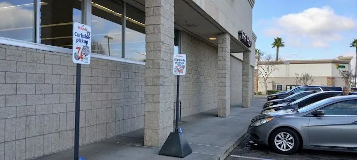 Walgreens 4