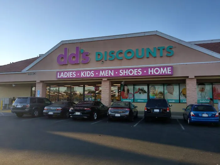 dd's DISCOUNTS 9