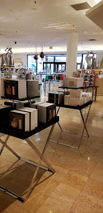 Saks Fifth Avenue 10