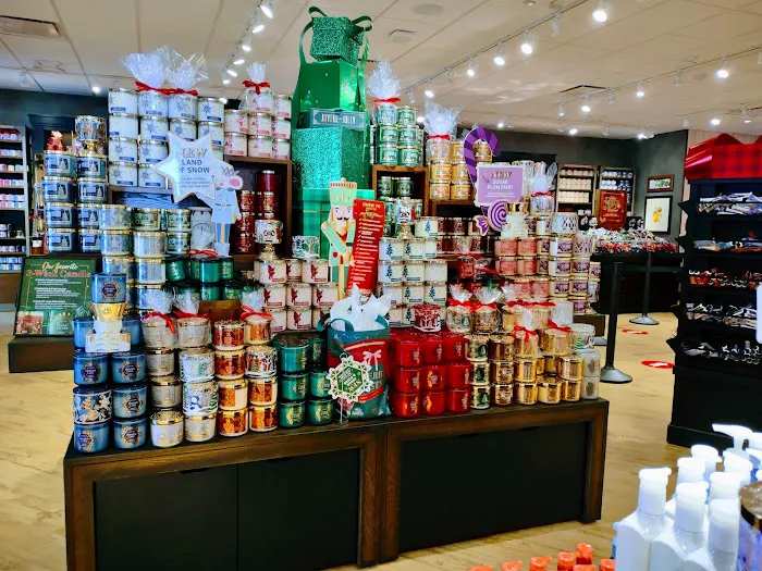 Bath & Body Works 4