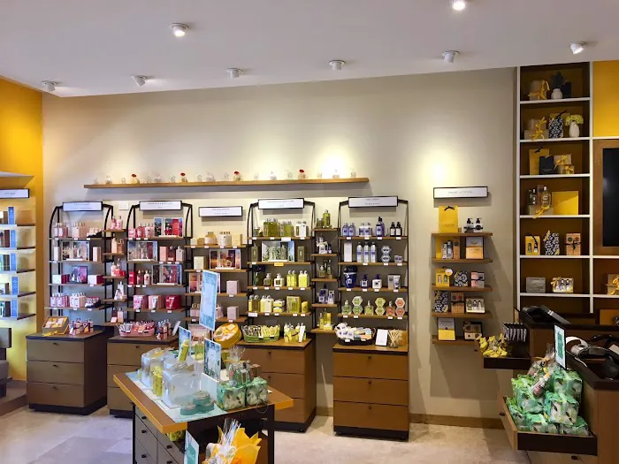 L'OCCITANE EN PROVENCE 0