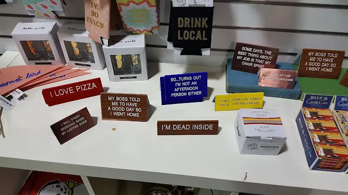 Urban Outfitters 0