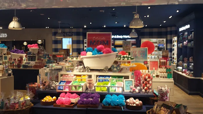 Bath & Body Works 9
